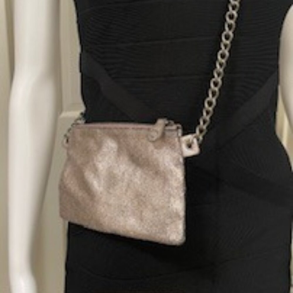 Deena & Ozzy Small Metallic Chain Strap Bag